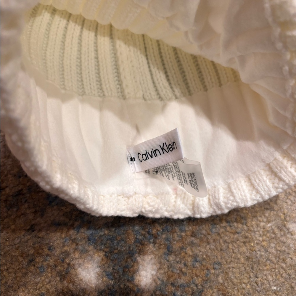 Calvin Klein White Knit Beanie with Brown Pom NWOT - Picture 3 of 4